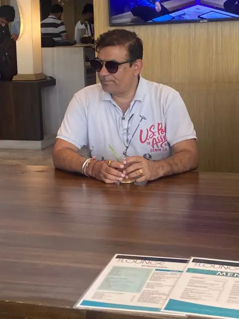 Vikram K Seervi